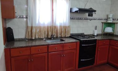 Venta - Casa de 5 ambientes en Villa Gesell - Zona SUR