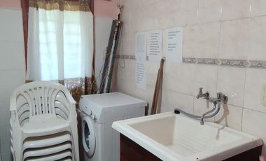 Venta - Casa de 5 ambientes en Villa Gesell - Zona SUR