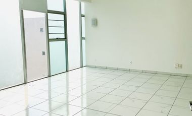 GRAN OPORTUNIDA DE INVERSION, IMPECABLE DEPARTAMENTO EN VENTA EN CIMA ESMERALDA