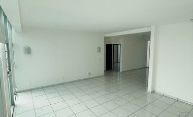 GRAN OPORTUNIDA DE INVERSION, IMPECABLE DEPARTAMENTO EN VENTA EN CIMA ESMERALDA