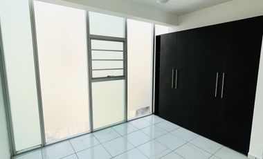 GRAN OPORTUNIDA DE INVERSION, IMPECABLE DEPARTAMENTO EN VENTA EN CIMA ESMERALDA