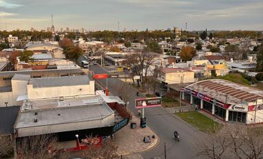 SE VENDE - Depto en FO.NA.VI de Rivadavia y Dulbeco.