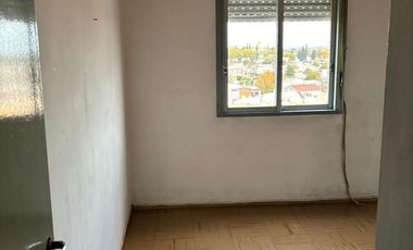 SE VENDE - Depto en FO.NA.VI de Rivadavia y Dulbeco.