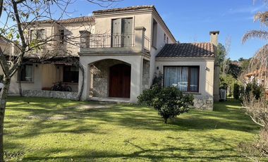 Casa en  La Peregrina
