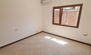 Departamento 3 Ambientes con Balcón en Quilmes Oeste