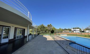 Casa 3 dormitorios con Pileta en 