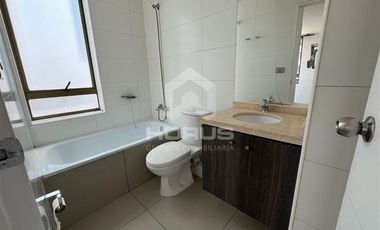 Departamento en Venta en A pasos del metro Carlos Valdovinos