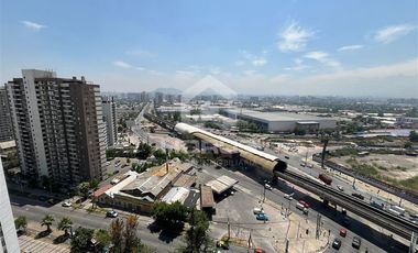 Departamento en Venta en A pasos del metro Carlos Valdovinos