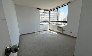 Departamento en Venta en A pasos del metro Carlos Valdovinos