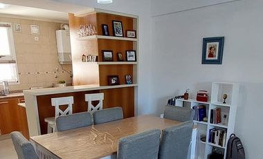 DEPTARTAMENTO AMBIENTE Y MEDIO (45m2)- CON COCHERA- ZONA PLAZA CONESA QUILMES APTO CREDITO