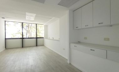 Oficina en alquiler Chacofi 2 piso alto