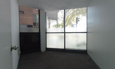 Oficina en alquiler Chacofi 2 piso alto