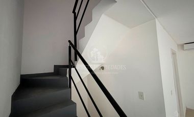 Oportunidad!! Casa venta en Los Olivares, Malvinas. Veni a conocerla!!