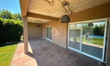 Oportunidad!! Casa venta en Los Olivares, Malvinas. Veni a conocerla!!