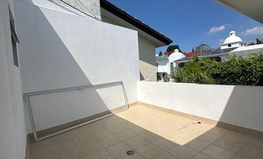 RESIDENCIA EN ESQUINA, EN VENTA, COTO ANDALUCIA VIRREYES