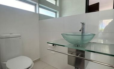 RESIDENCIA EN ESQUINA, EN VENTA, COTO ANDALUCIA VIRREYES