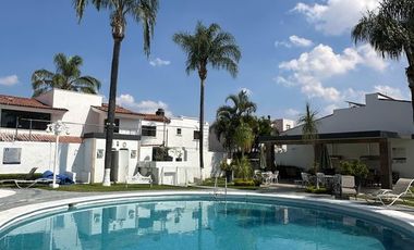 RESIDENCIA EN ESQUINA, EN VENTA, COTO ANDALUCIA VIRREYES