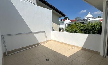 RESIDENCIA EN ESQUINA, EN VENTA, COTO ANDALUCIA VIRREYES