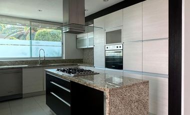RESIDENCIA EN ESQUINA, EN VENTA, COTO ANDALUCIA VIRREYES