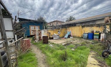 SE VENDE CASA CON GRAN TERRENO, SECTOR EL RETIRO (CÓD. 439)