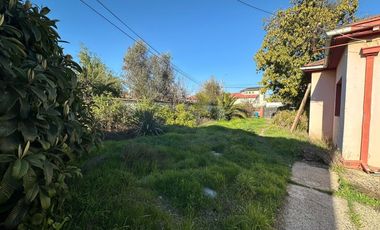 SE VENDE CASA CON GRAN TERRENO, SECTOR EL RETIRO (CÓD. 439)