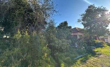 SE VENDE CASA CON GRAN TERRENO, SECTOR EL RETIRO (CÓD. 439)