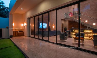 Casa de Lujo Moderna Pontevedra Puerta de hierro Andares Zapopan