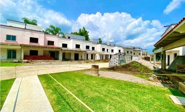 CASA EN VENTA Y PREVENTA EN ZONA NORTE CUERNAVACA LA HERRADURA