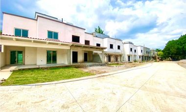 CASA EN VENTA Y PREVENTA EN ZONA NORTE CUERNAVACA LA HERRADURA