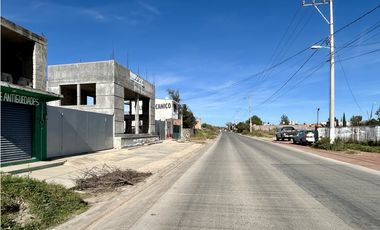 Terreno con construcción  en Acatlán, Hidalgo. 686.82 m2