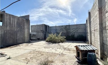 Terreno con construcción  en Acatlán, Hidalgo. 686.82 m2
