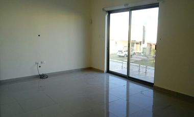 SE RENTA CASA EN RESIDENCIAL AZUL CIUDAD DEL CARMEN