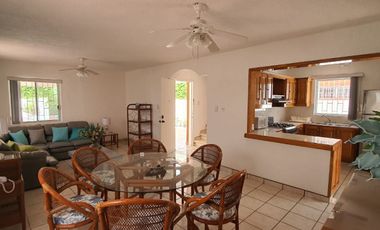 CASA AMUEBLADA EN RENTA MUY CÉNTRICA