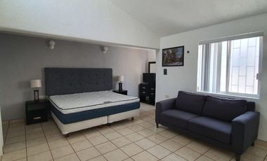 CASA AMUEBLADA EN RENTA MUY CÉNTRICA
