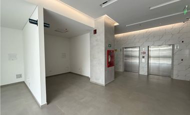 Se Arrienda Local Centro Medico Sector Clinicas Alcazar