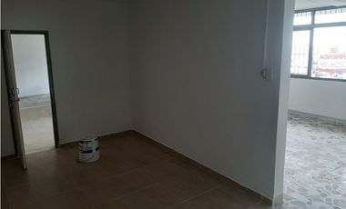 Se Alquila Casa Comercial Esquinera Avenida Bolívar Norte Armenia