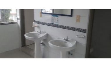 Se Alquila Casa Comercial Esquinera Avenida Bolívar Norte Armenia