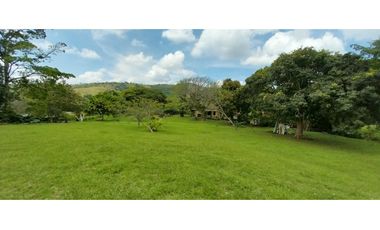 VENTA  LOTE CAMPESTRE CON MEJORA EN POTRERITO