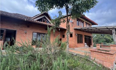 VENTA CASA CAMPESTRE  - VIA PEREIRA
