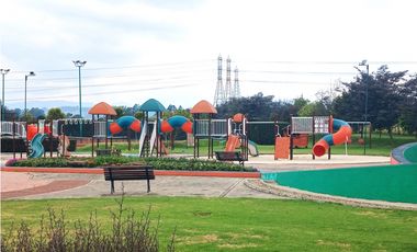 Maginifica casa campestre en Cota Conjunto Vizcaya