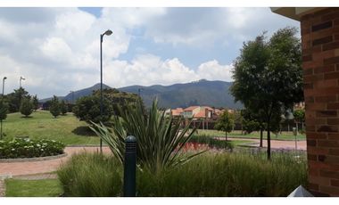 Maginifica casa campestre en Cota Conjunto Vizcaya