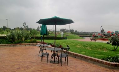 Maginifica casa campestre en Cota Conjunto Vizcaya