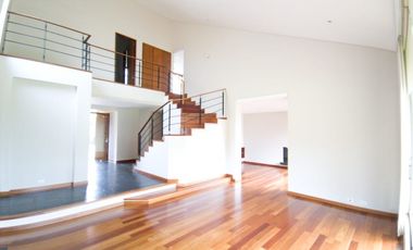 Maginifica casa campestre en Cota Conjunto Vizcaya