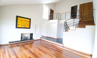 Maginifica casa campestre en Cota Conjunto Vizcaya