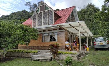 Casa campestre con lindas vistas en La Mesa