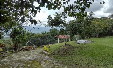 Casa campestre con lindas vistas en La Mesa