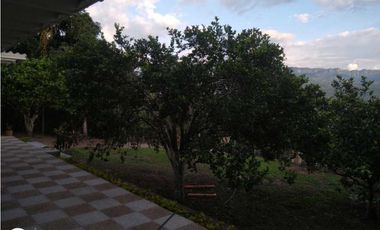 Casa campestre con lindas vistas en La Mesa
