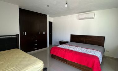 Casa Amueblada-Equipada  con Amplio Jardín y Piscina, Terreno 600m2