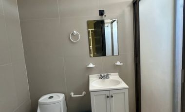 Casa Amueblada-Equipada  con Amplio Jardín y Piscina, Terreno 600m2