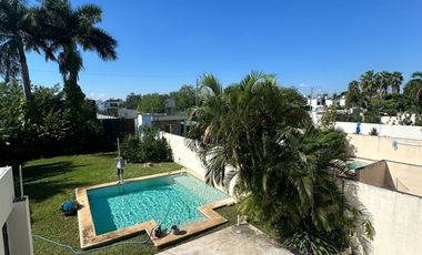 Casa Amueblada-Equipada  con Amplio Jardín y Piscina, Terreno 600m2